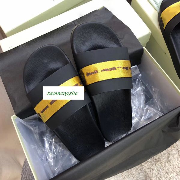 ummer fashion off leisure indoor beach slippers white printing couple slippers with box, Black
ummer fashion off leisure indoor beach slippers white printing couple slippers with box, Black