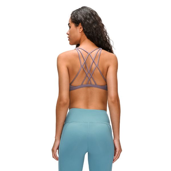 2020 yoga slim shirt solid color cross-back leak back sports bra yoga clothes new female small halter bra straps fitness, White;red
2020 yoga slim shirt solid color cross-back leak back sports bra yoga clothes new female small halter bra straps fitness, White;red