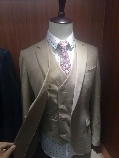 one button groomsmen notch lapel wedding groom tuxedos men suits wedding/prom/dinner man blazer(jacket+tie+vest+pants) b775, Black;gray
one button groomsmen notch lapel wedding groom tuxedos men suits wedding/prom/dinner man blazer(jacket+tie+vest+pants) b775, Black;gray