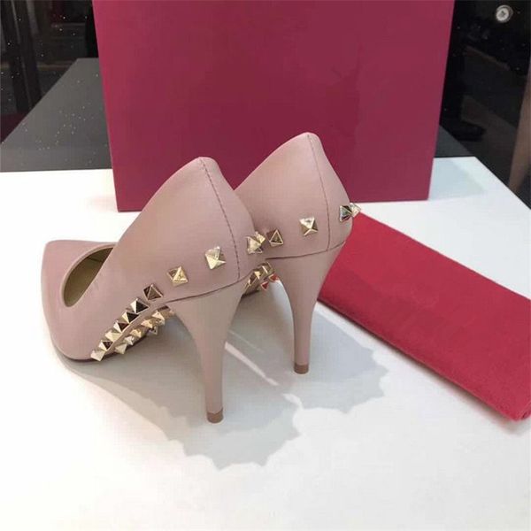 2020 brand fashion luxury designer women shoes women dress shoes women designer high heels shoes famous rivets pumps heels, Black
2020 brand fashion luxury designer women shoes women dress shoes women designer high heels shoes famous rivets pumps heels, Black