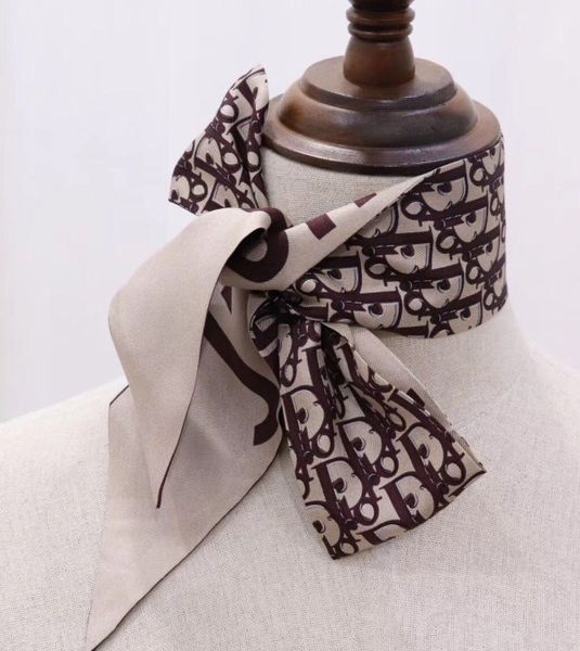 new 2020 womens headband bag scarf fashion classic 100% real silk scarves fashion hair band high qualtiy head scarf drop shipping, Blue;gray
new 2020 womens headband bag scarf fashion classic 100% real silk scarves fashion hair band high qualtiy head scarf drop shipping, Blue;gray