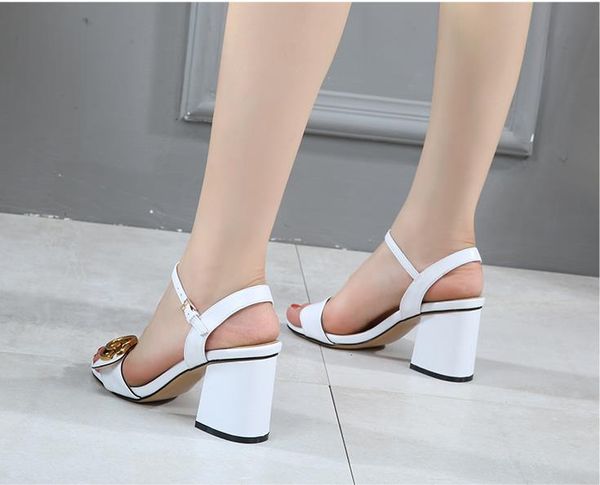2019 selling embellished wing high heel sandals brand gilded cage sandals women size 35-41, Black
2019 selling embellished wing high heel sandals brand gilded cage sandals women size 35-41, Black