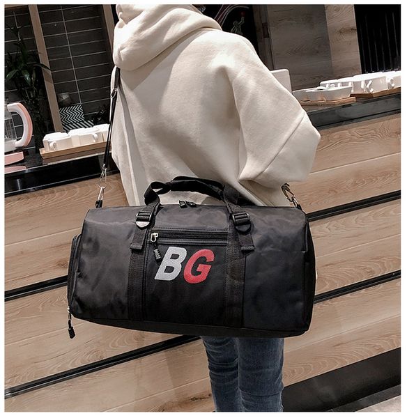 fitness custom bag new short-distance travel bag large capacity fashion luggage men's hand training
fitness custom bag new short-distance travel bag large capacity fashion luggage men's hand training