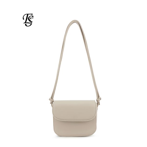 women's shoulder bag small package type contracted lovely literature pure fresh fashion women inclined shoulder bag square
women's shoulder bag small package type contracted lovely literature pure fresh fashion women inclined shoulder bag square