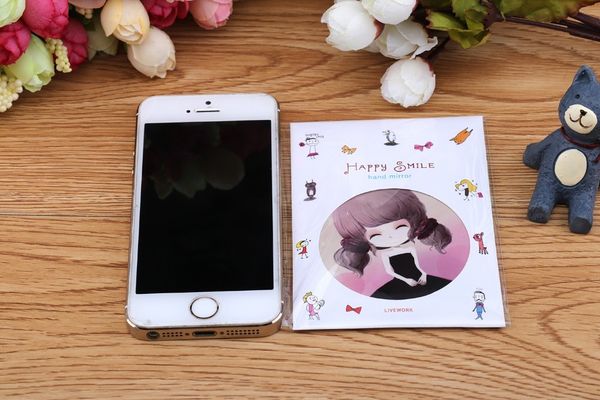 3pc/lot nice girl metal sweet and lovely cartoon mirror / portable cosmetic mirror / make up small pocket mirrors other home decor
3pc/lot nice girl metal sweet and lovely cartoon mirror / portable cosmetic mirror / make up small pocket mirrors other home decor
