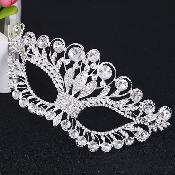 fashion new mask masquerade halloween exquisite hollow alloy rhinestone half mask for women white fashion sexy
fashion new mask masquerade halloween exquisite hollow alloy rhinestone half mask for women white fashion sexy