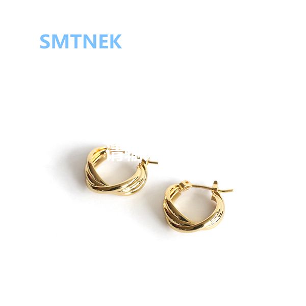 charm smtnek simple alloy twisted buckle earrings women linear winding high cold style :0, Golden
charm smtnek simple alloy twisted buckle earrings women linear winding high cold style :0, Golden