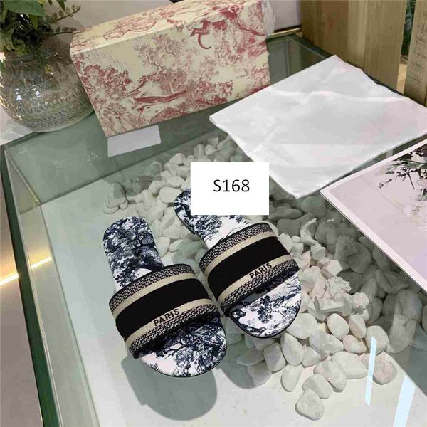 high-quality dazzle flowers women sandals designer slippers embroidery sandal floral brocade slipper striped beach causal slippers 8, Black
high-quality dazzle flowers women sandals designer slippers embroidery sandal floral brocade slipper striped beach causal slippers 8, Black