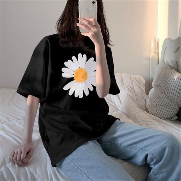 2020 quan zhilong pmo daisy short-sleeved t-shirt women's loose small chrysanthemum loose large size half-sleeved top, White
2020 quan zhilong pmo daisy short-sleeved t-shirt women's loose small chrysanthemum loose large size half-sleeved top, White