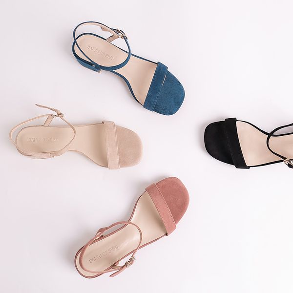 black sandals sandals anti-season summer hollow ladies ankle strap shoes moderate block heel sandal party shoes
black sandals sandals anti-season summer hollow ladies ankle strap shoes moderate block heel sandal party shoes
