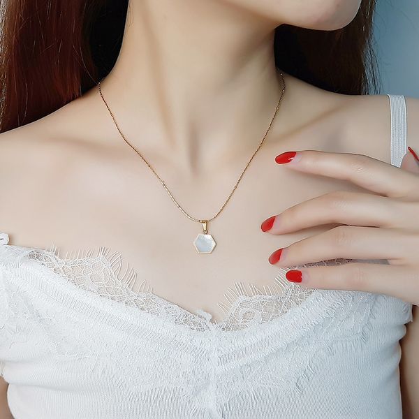 vnox geometric shell small pendant for women elegant stainless steel necklaces temperament party jewelry, Silver
vnox geometric shell small pendant for women elegant stainless steel necklaces temperament party jewelry, Silver