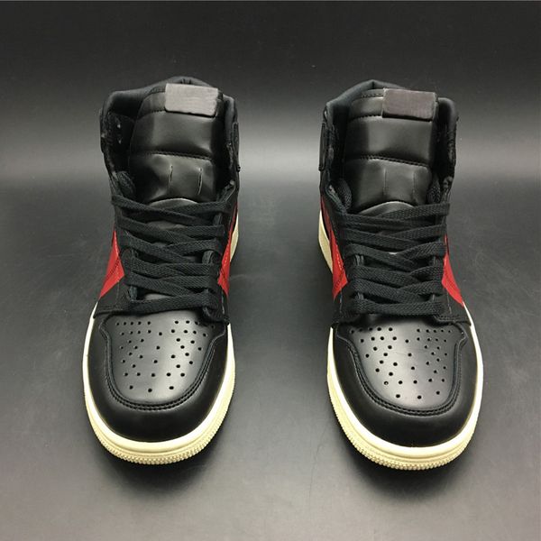 1 basketball shoes 1s black and red design mens couture defiant patent leather sports sneakers outdoors trainers for basketball
1 basketball shoes 1s black and red design mens couture defiant patent leather sports sneakers outdoors trainers for basketball