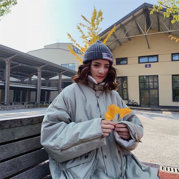 2019 winter korean version of europe and the new medium long section thick stand collar loose cotton coat, Black
2019 winter korean version of europe and the new medium long section thick stand collar loose cotton coat, Black