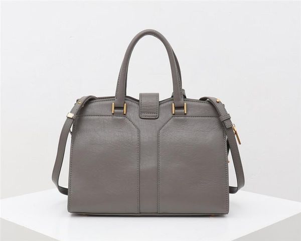stars with the same paragraph high-end ladies yj luxury leather bag symbol of successful women guarantee designer classic style
stars with the same paragraph high-end ladies yj luxury leather bag symbol of successful women guarantee designer classic style