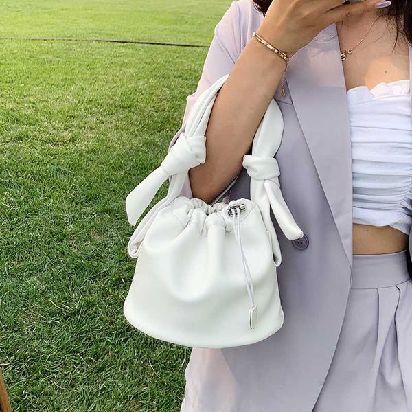 малой кожа pu кулиской bucket bag lady crossbody сумка женщина 2020 новое сплошного цвет плечо сумка женский крест тело сумка
малой кожа pu кулиской bucket bag lady crossbody сумка женщина 2020 новое сплошного цвет плечо сумка женский крест тело сумка