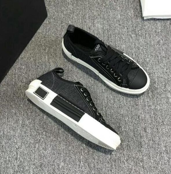 классика b23 " single m classic как основное видение, в способе крупногабаритной печати на верхней части любовников размер 35, Black
классика b23 " single m classic как основное видение, в способе крупногабаритной печати на верхней части любовников размер 35, Black
