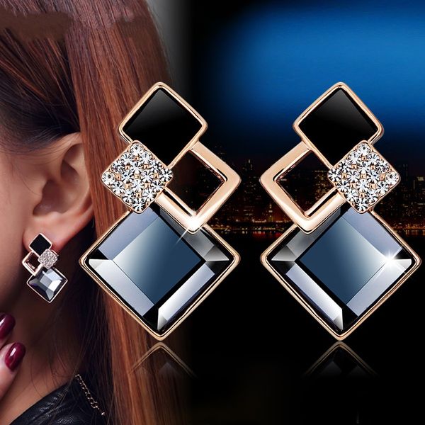 japan korea simple crystal stud earrings female temperament fashion earring silver jewelry, Golden;silver
japan korea simple crystal stud earrings female temperament fashion earring silver jewelry, Golden;silver