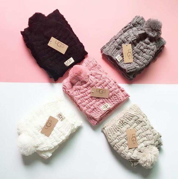 2020 children's knitted hat new wild hooded hat warm outdoor classic wild baseball cap solid color wool ball cap scarf two-piece, Blue;gray
2020 children's knitted hat new wild hooded hat warm outdoor classic wild baseball cap solid color wool ball cap scarf two-piece, Blue;gray
