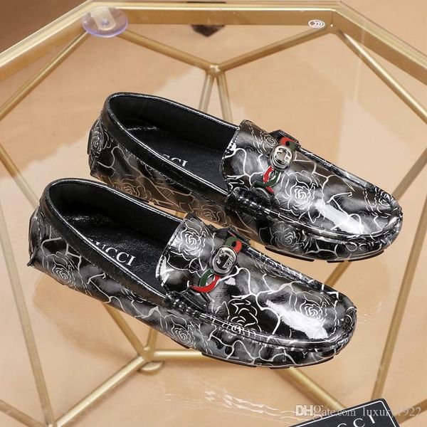 european station luxury patent leather beanie shoes leather new british fashion brand guy casual handmade shoes, Red;white
european station luxury patent leather beanie shoes leather new british fashion brand guy casual handmade shoes, Red;white
