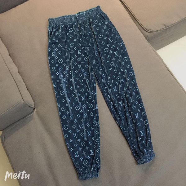3d embossed velvet leg pants baggy large size slim harem pants fall/winter new casual track pants, Black;white
3d embossed velvet leg pants baggy large size slim harem pants fall/winter new casual track pants, Black;white