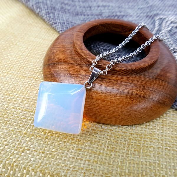 wholesale 10 pcs silver plated crescent moon opalite opal pendant link chain necklace classic style jewelry
wholesale 10 pcs silver plated crescent moon opalite opal pendant link chain necklace classic style jewelry