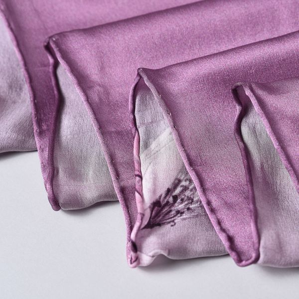 wholesale- winter new women's scarf designer high-end silk gift scarf shawl four seasons super satin face scarf, Blue;gray
wholesale- winter new women's scarf designer high-end silk gift scarf shawl four seasons super satin face scarf, Blue;gray
