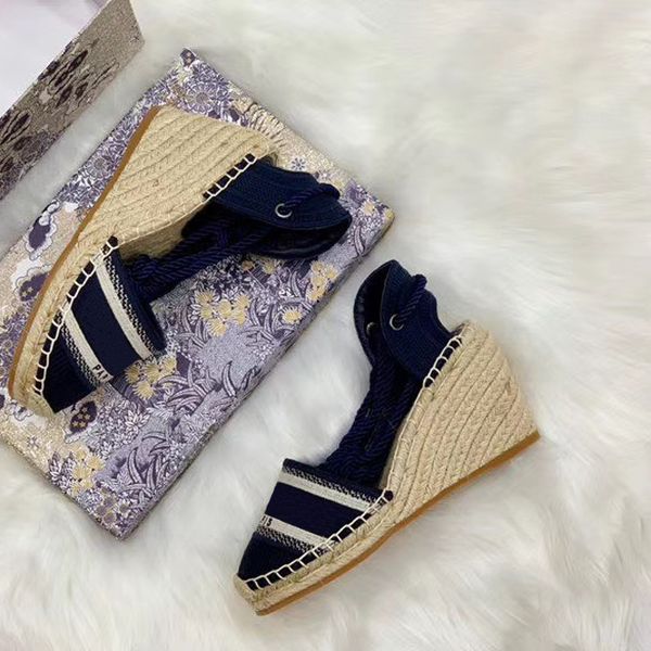 2020 new high heel sandals blue white stripes denim wedge espadrilles sandals shoes ladies luxury summer outdoor beach causal brand shoes, Black
2020 new high heel sandals blue white stripes denim wedge espadrilles sandals shoes ladies luxury summer outdoor beach causal brand shoes, Black