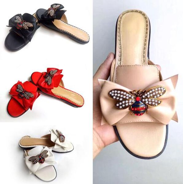 fashion luxury slippers summer woman cartoon big head beach slippers designer leather flat sandals l metal bee slippers large size 35-40, Black
fashion luxury slippers summer woman cartoon big head beach slippers designer leather flat sandals l metal bee slippers large size 35-40, Black