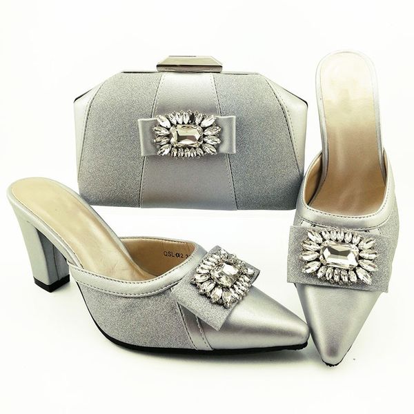 good selling silver women dress shoes match handbag with rhinestone style african pumps and bag set for party qsl012,heel 9cm, Black
good selling silver women dress shoes match handbag with rhinestone style african pumps and bag set for party qsl012,heel 9cm, Black