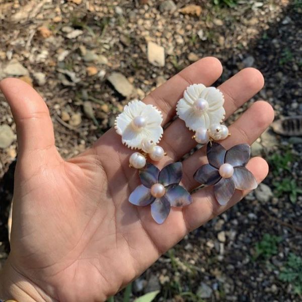 2020 new flower earring women long pendant fashion jewelry shell flower natural pearl handmade korean trend aesthetics oorbellen, Silver
2020 new flower earring women long pendant fashion jewelry shell flower natural pearl handmade korean trend aesthetics oorbellen, Silver