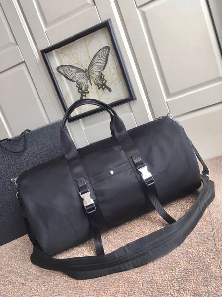 new men's handbag 7a high-end custom quality high capacity handbag fashionable business casual style silver metal accessories with deta
new men's handbag 7a high-end custom quality high capacity handbag fashionable business casual style silver metal accessories with deta