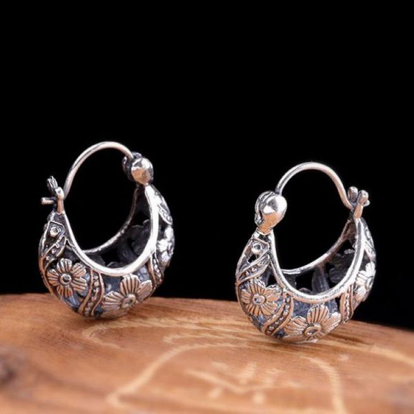 new trendy vintage s925 sterling silver hoop earrings a pair flower pattern earrings woman jewelry accessories, Golden;silver
new trendy vintage s925 sterling silver hoop earrings a pair flower pattern earrings woman jewelry accessories, Golden;silver