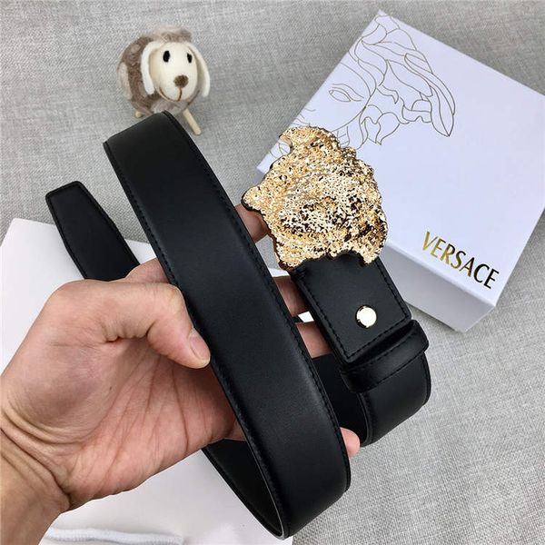 роскошный бренд кожаный ремень роскошный высококачественный модный бренд кожаный ремень пряжка моды 2019 последняя ширина 3,8 см бестселлер, Black;brown
роскошный бренд кожаный ремень роскошный высококачественный модный бренд кожаный ремень пряжка моды 2019 последняя ширина 3,8 см бестселлер, Black;brown