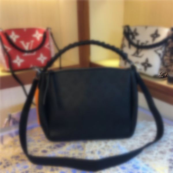 127708fashion bags totesnew fashion bag designer handbag shoulder bag, luxury woman handbag bag, delivery
127708fashion bags totesnew fashion bag designer handbag shoulder bag, luxury woman handbag bag, delivery
