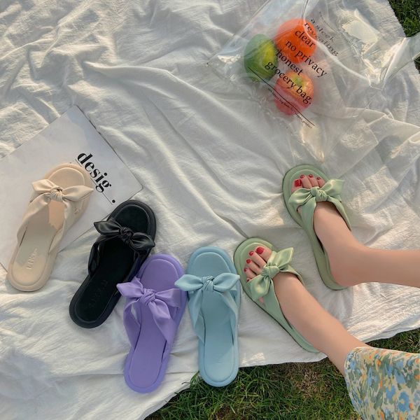 slippers female 2020 summer new korean fashion wild net red ins flat bottom open toe casual sandals and slippers, Black
slippers female 2020 summer new korean fashion wild net red ins flat bottom open toe casual sandals and slippers, Black