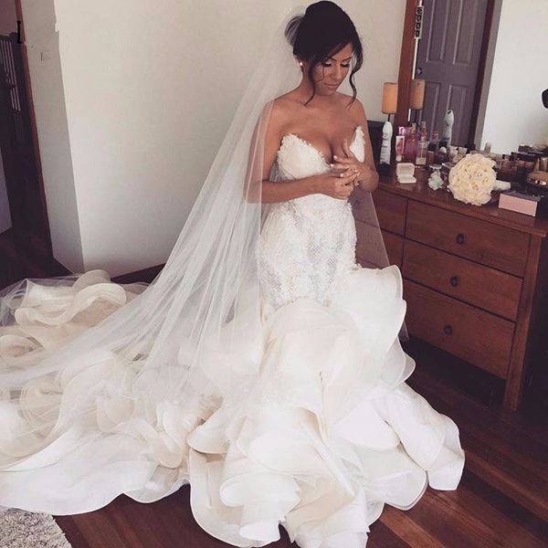 2020 new ruffles mermaid wedding dresses lace appliques ruched long bridal gowns plus size sweetheart wedding gowns robe de mariee, White
2020 new ruffles mermaid wedding dresses lace appliques ruched long bridal gowns plus size sweetheart wedding gowns robe de mariee, White