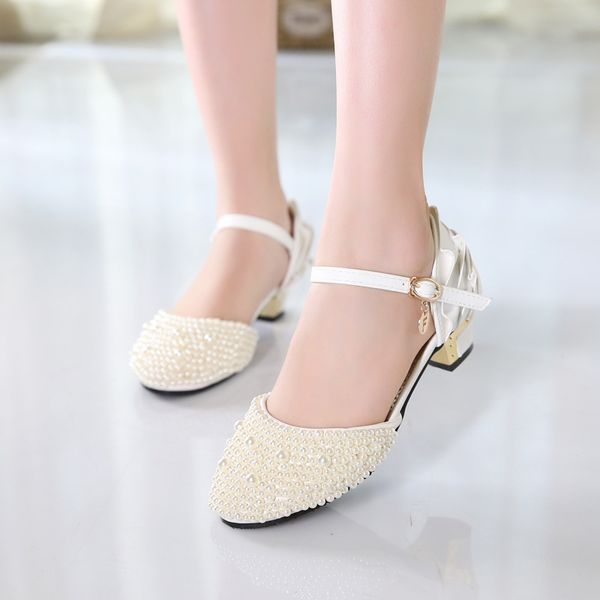 summer girls high heels sandals kids pearl princess sandals children fashion soft leather dance shoes wedding party, Black;red
summer girls high heels sandals kids pearl princess sandals children fashion soft leather dance shoes wedding party, Black;red