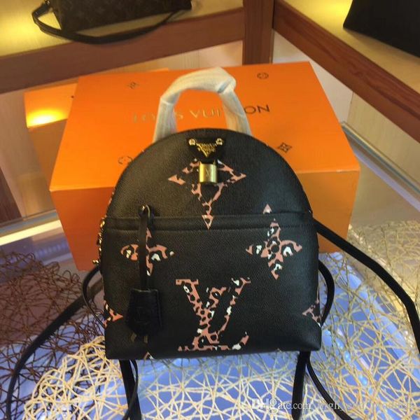 l-v-114 damier capucines dauphine luggage twist wave vavin petite boite chapeau casual shoes fashion travel party luxury, Black;white
l-v-114 damier capucines dauphine luggage twist wave vavin petite boite chapeau casual shoes fashion travel party luxury, Black;white