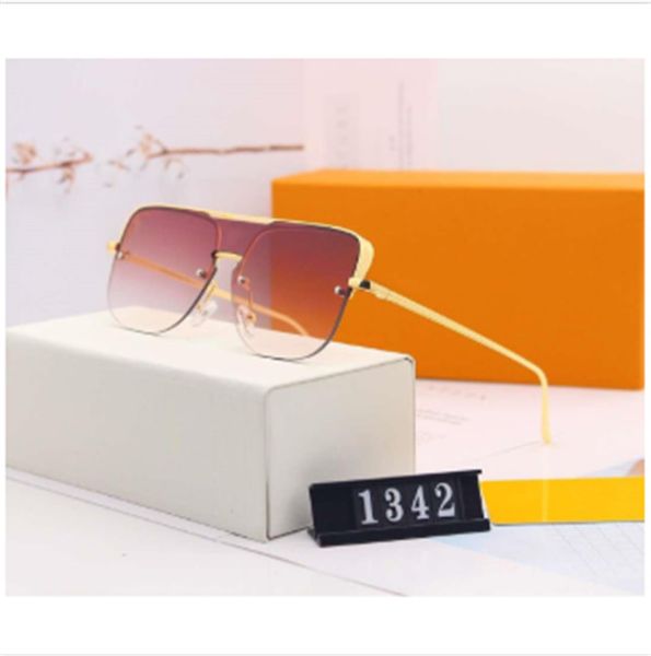 men's fashion women's sunglasses designer sunglasses luxury goggle glasses uv400 1342 6 colors available in with a box, White;black
men's fashion women's sunglasses designer sunglasses luxury goggle glasses uv400 1342 6 colors available in with a box, White;black