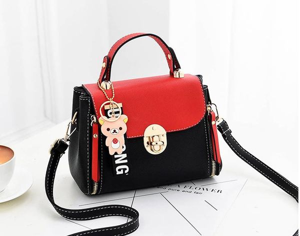 2020 New Fashion Small Square Bag Shoulder Chain Pendant Diagonal PU Female Bag Handbag Free Shipping
2020 New Fashion Small Square Bag Shoulder Chain Pendant Diagonal PU Female Bag Handbag Free Shipping