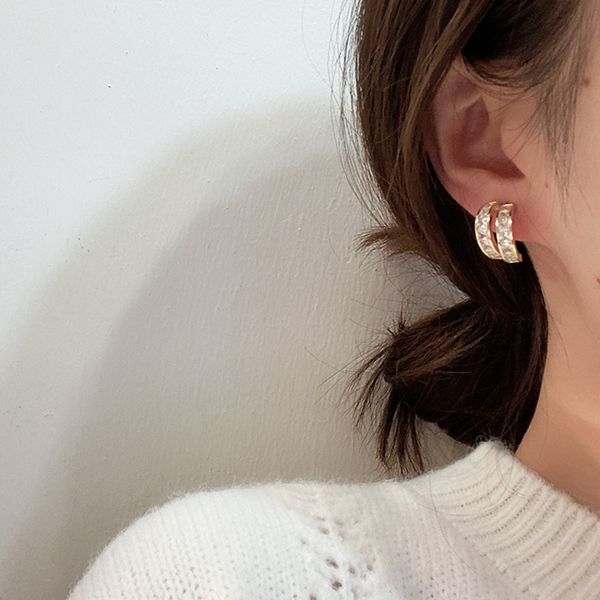 2020 korean new fashion shiny zircon double circle hoop earring for women cute micro paved 925 silver pin wedding jewelry gifts, Golden;silver
2020 korean new fashion shiny zircon double circle hoop earring for women cute micro paved 925 silver pin wedding jewelry gifts, Golden;silver