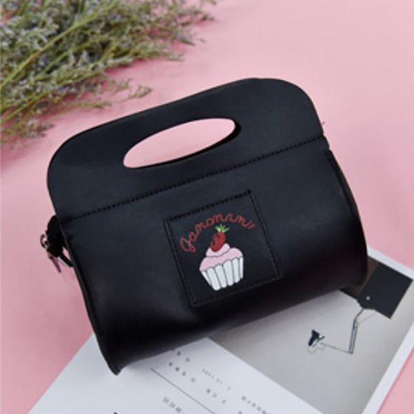 new woman handbags pu leather messenger bag ladies simple version fashion women bag retro zipper flap
new woman handbags pu leather messenger bag ladies simple version fashion women bag retro zipper flap