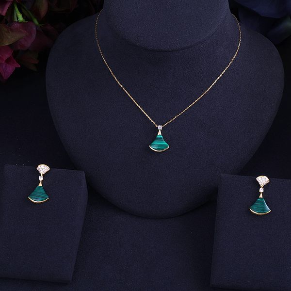 sparking brilliant green zirconia earring necklace set heavy dinner jewelry set wedding bridal dress accessories, Silver
sparking brilliant green zirconia earring necklace set heavy dinner jewelry set wedding bridal dress accessories, Silver