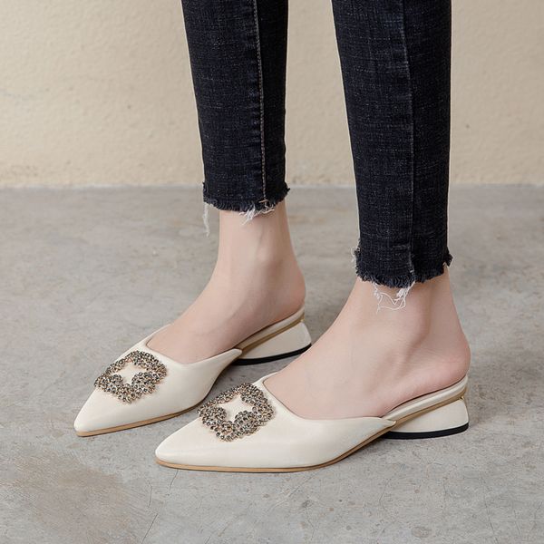 shiny crystal buckle pointed toe mules shoes women low heel slippers summer outdoor closed toe slippers women sandals 2020, Black
shiny crystal buckle pointed toe mules shoes women low heel slippers summer outdoor closed toe slippers women sandals 2020, Black