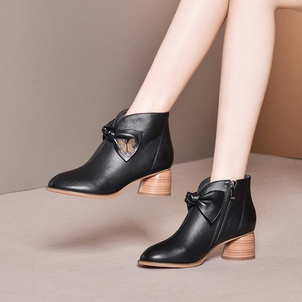 mljuese 2020 women ankle boots cow leather black color winter short plush bow-tied round heels boots women party size 41
mljuese 2020 women ankle boots cow leather black color winter short plush bow-tied round heels boots women party size 41