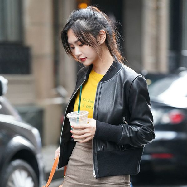 fashion women autumn winter real sheepskin coat female short slim baseball jackets genuine leather jacket a155, Black
fashion women autumn winter real sheepskin coat female short slim baseball jackets genuine leather jacket a155, Black