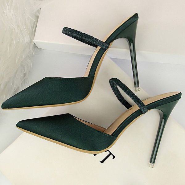 2020 women 10cm stiletto high heels plus size satin sandals lady green pumps slides scarpins heels blue silk mules shoes, Black 
2020 women 10cm stiletto high heels plus size satin sandals lady green pumps slides scarpins heels blue silk mules shoes, Black