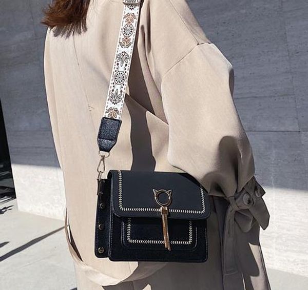 women's bag new 2020 niche small bag ins advanced sense of foreign wild texture crossbody bag in stock
women's bag new 2020 niche small bag ins advanced sense of foreign wild texture crossbody bag in stock