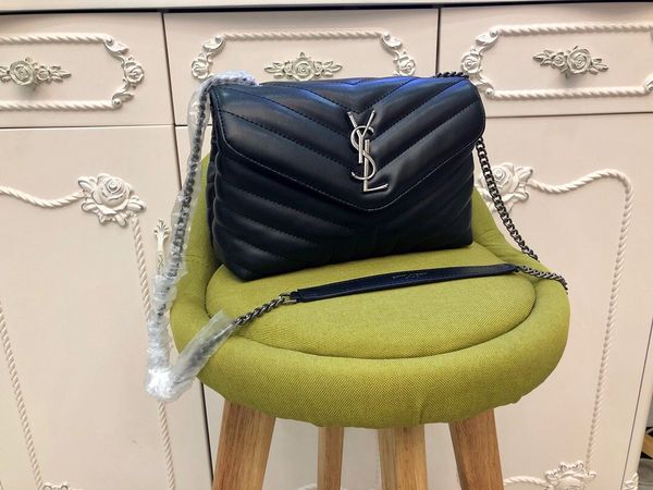 19ss новые женщины сумки посыльного crossbody мягкая искусственная кожа сумка высокое качество мода женщины сумки сумки кошелек мешок сцепле
19ss новые женщины сумки посыльного crossbody мягкая искусственная кожа сумка высокое качество мода женщины сумки сумки кошелек мешок сцепле