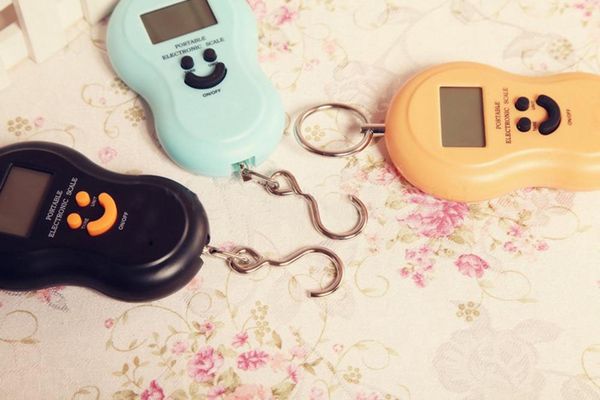 40kg/10g gourd electronic digital hanging scale portable fishing fish hook pocket weighing balance scale kitchen measurement tools fa2980
40kg/10g gourd electronic digital hanging scale portable fishing fish hook pocket weighing balance scale kitchen measurement tools fa2980